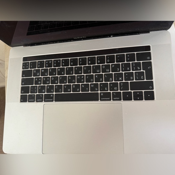 MacBook Pro 2019 with Russian keyboard - Picture 4 of 6